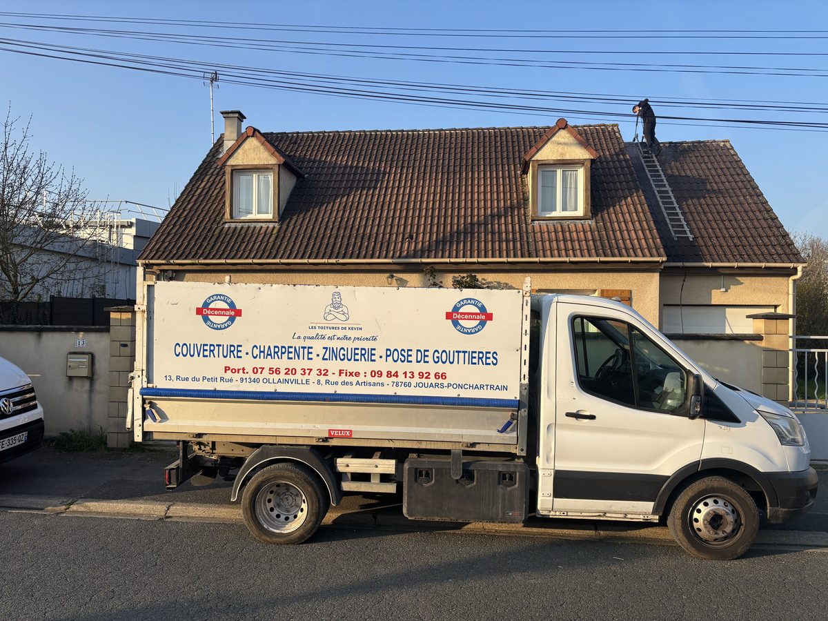 Nettoyage haute pression de toiture